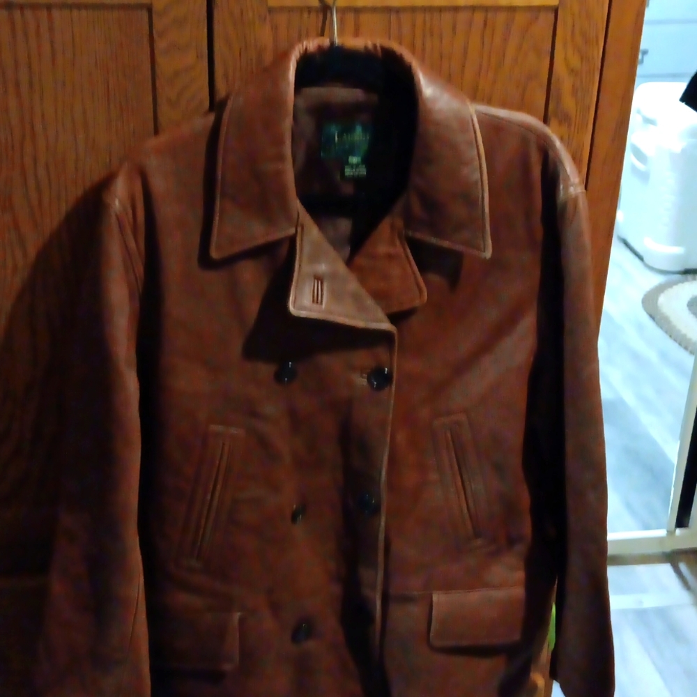 A Lauren Ralph Lauren super thick leather coat. Mid length sz 10 beautiful